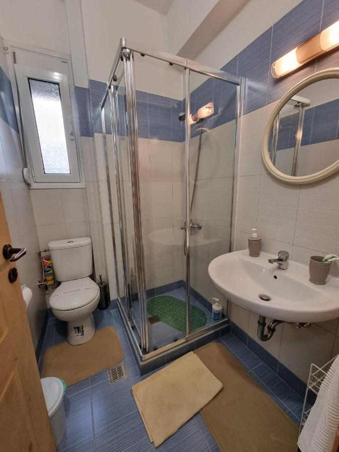 Lirika'S Airport House Apartman Ártemida Kültér fotó
