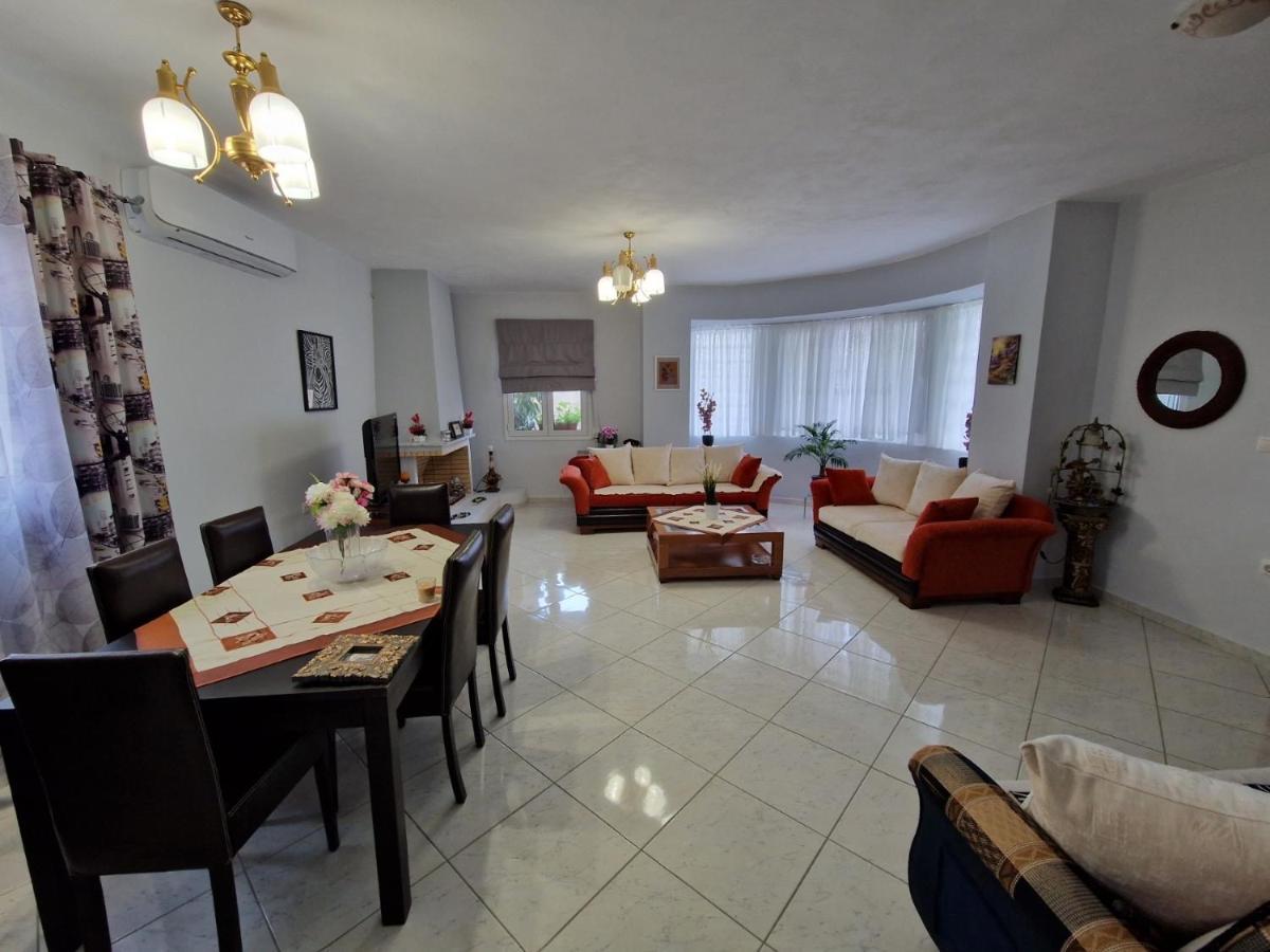 Lirika'S Airport House Apartman Ártemida Kültér fotó